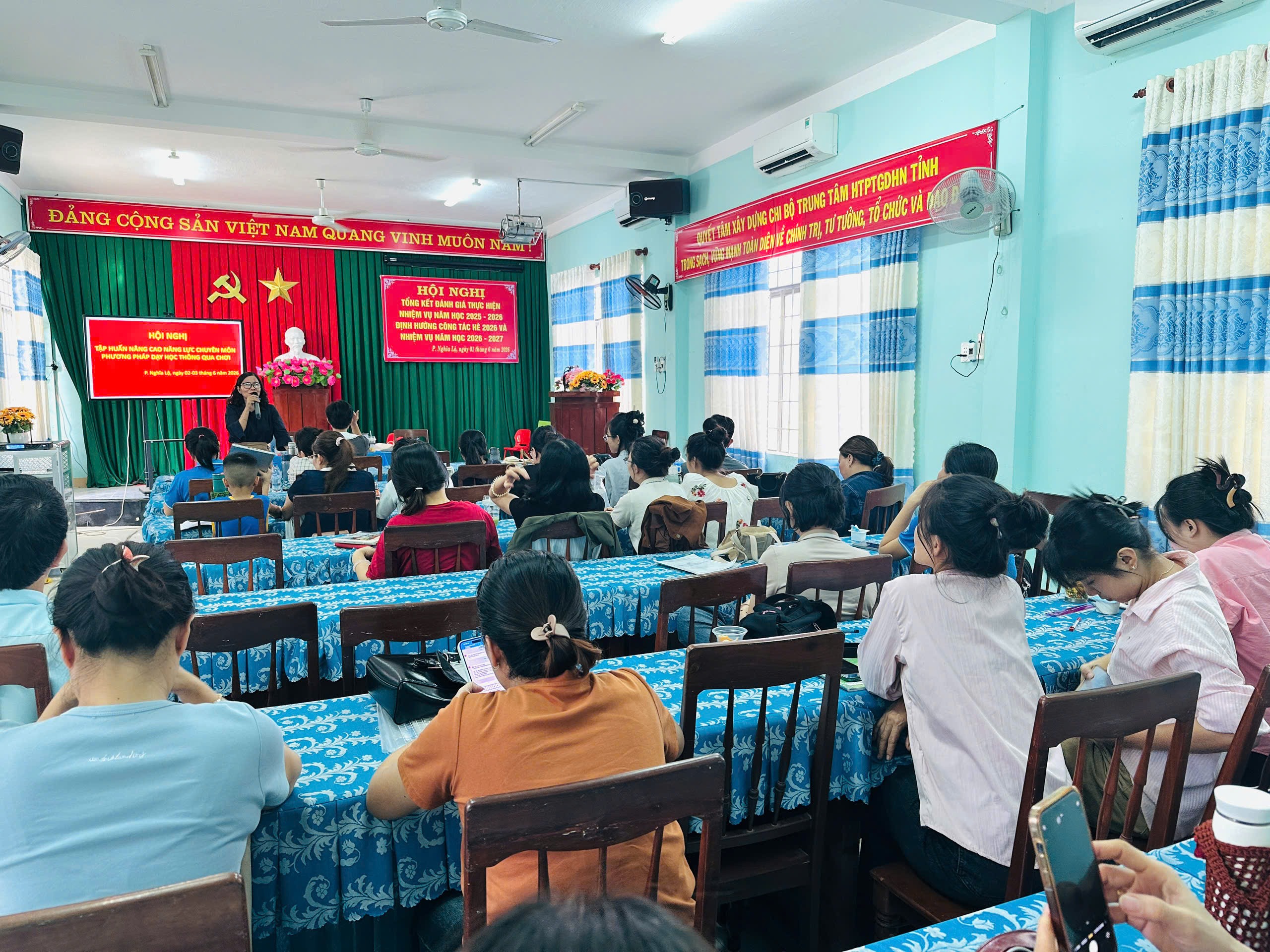 HỘI NGHỊ TẬP HUẤN NÂNG CAO NĂNG LỰC CHUYÊN MÔN VỀ PHƯƠNG PHÁP “HỌC THÔNG QUA CHƠI”